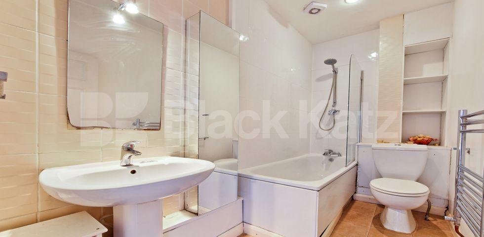 			NEW INSTRUCTION , 1 Bedroom, 1 bath, 1 reception Apartment			 Old Kent Road, Peckham/ South Bermondsey